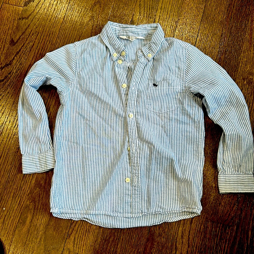 H&M blue and white striped shirt size 6-7